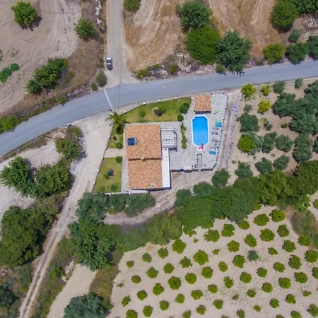 Serena Peristeronas Villa *