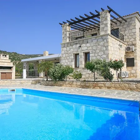 Villa Serena Peristeronas Polis